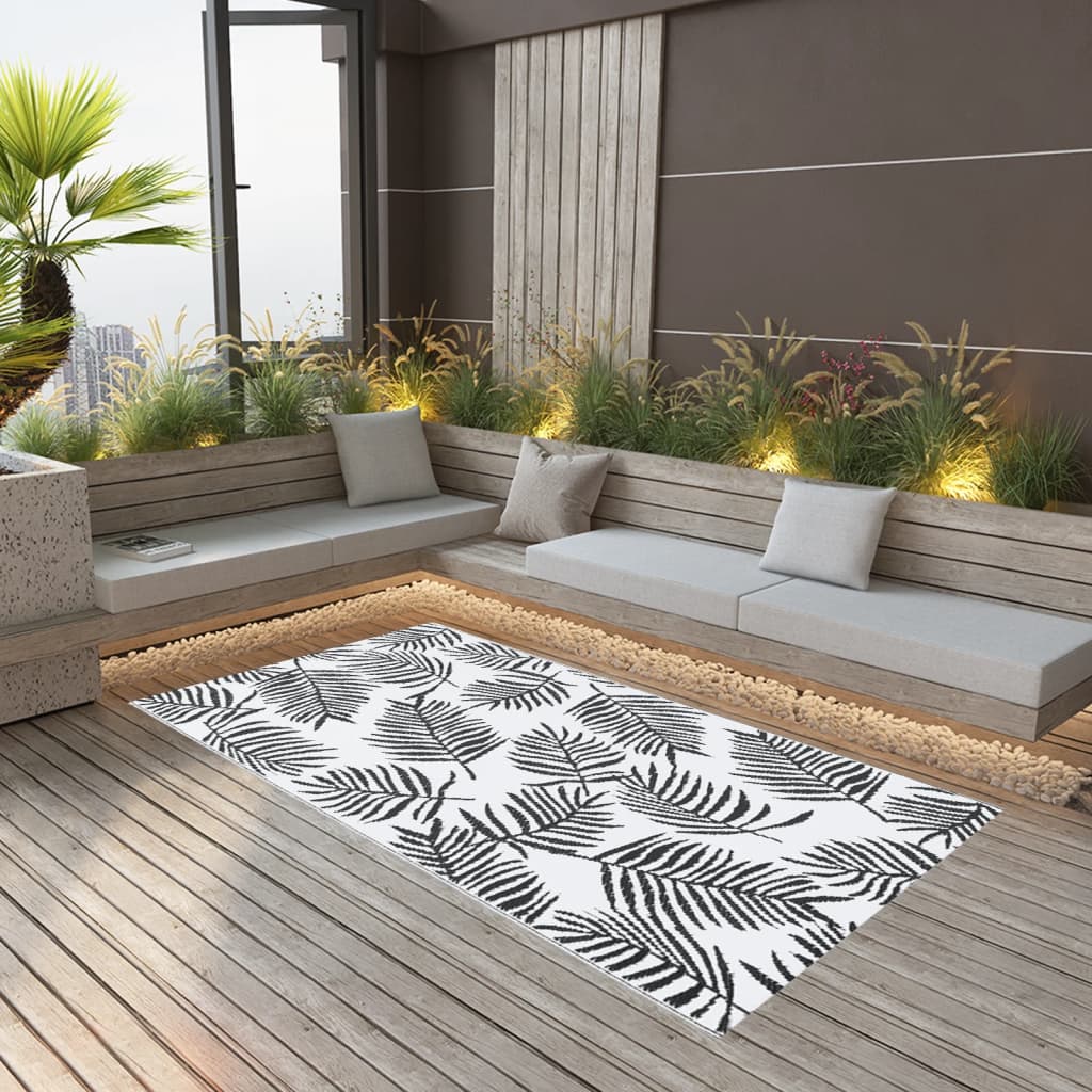 Berkfield Outdoor Carpet White and Black 160x230 cm PP