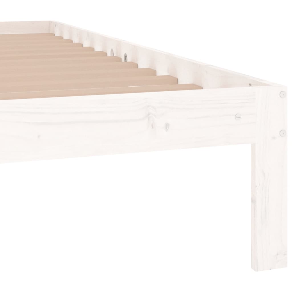 Berkfield Bed Frame White Solid Wood 135x190 cm Double